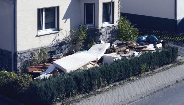 Yard Junk Removal in West Jordan